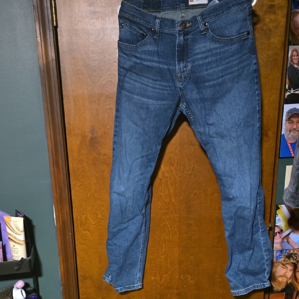 Wrangler Men's Straight Fit Blue Jeans